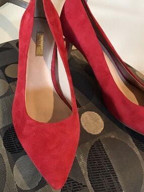 Louise et Cie Red Suede Pointed-Toe Pumps
